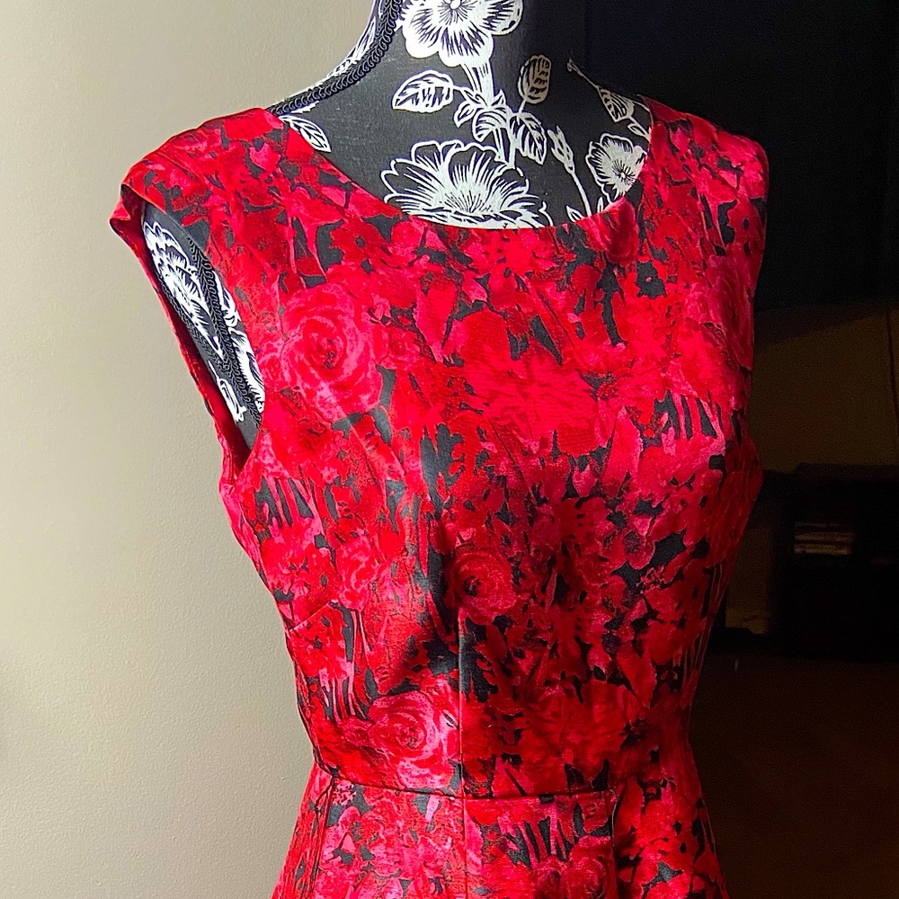 RECENTLY REDUCED:                         Julian Taylor Women’s Dress, NEW